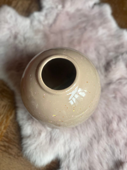 Vaas - bolletje met beige spikkel